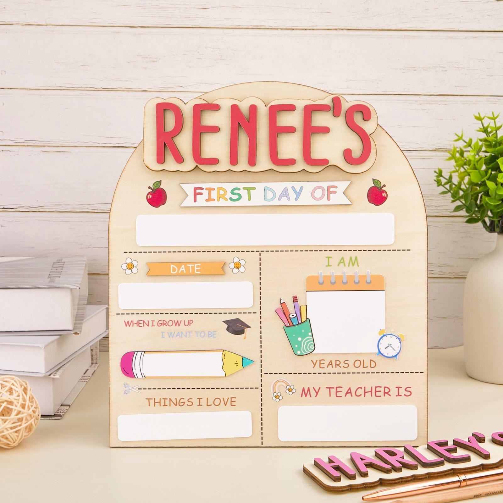 Custom First And Last Day Of School Sign, Reusable Back to School Sign For Photos, Reusable Dry Erase Board Personalized School Sign for Kid